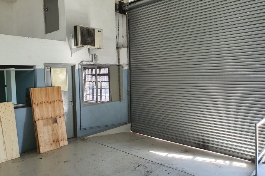 To Let commercial Property for Rent in Sidwell Eastern Cape